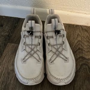 On Running Cloudaway Cloudtech Sneakers